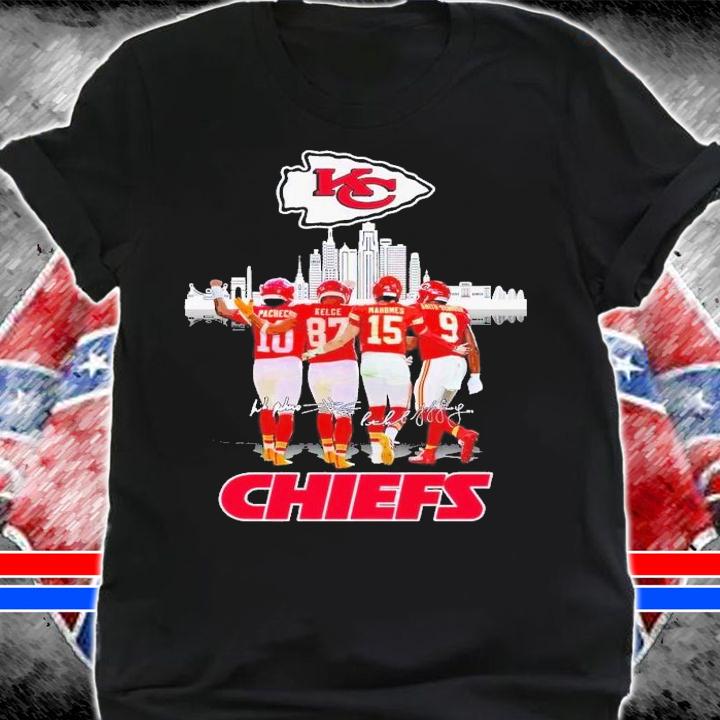 Chiefs Isiah Pacheco Travis Kelce Patrick Mahomes and JuJu Smith-Schuster signatures shirt t-shirt shirt