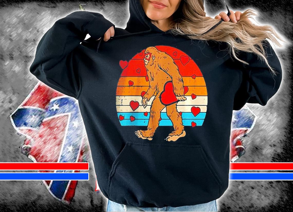 Bigfoot Sasquatch Retro Heart Funny Valentines Day Men Women T-Shirt t-shirt hoodie