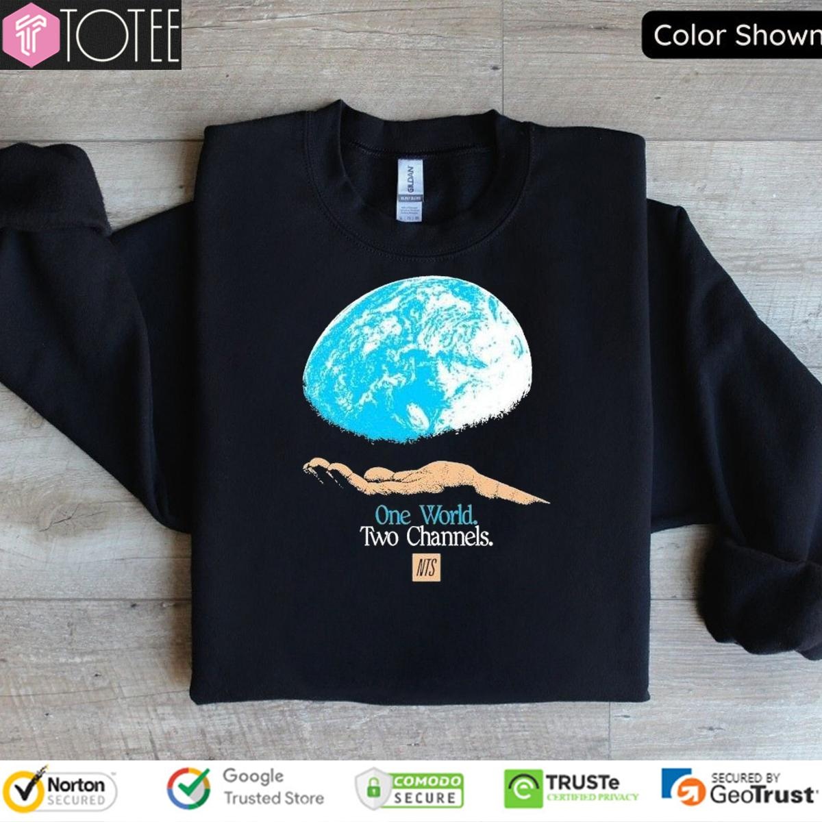 Sweatshirt